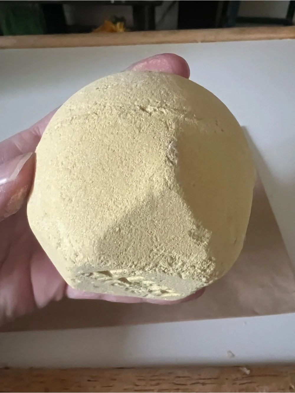 LUSH GOLDEN SLUMBERS BATH BOMB NEW KITCHEN EXCLUSIVE JANUARY